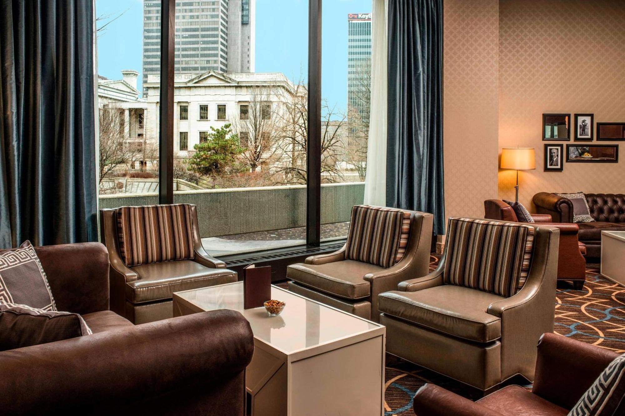 The Plaza Hotel Columbus At Capitol Square Exterior foto